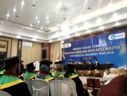 Universitas Dharma Wacana Kota Metro Lampung menggelar Sidang Senat Terbuka Wisuda Sarjana Dan Ahli Madya Tahun 2025