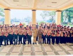Sekda melepas Kontingen Kwarcab Lampung Timur untuk Mengikuti Jambore Daerah